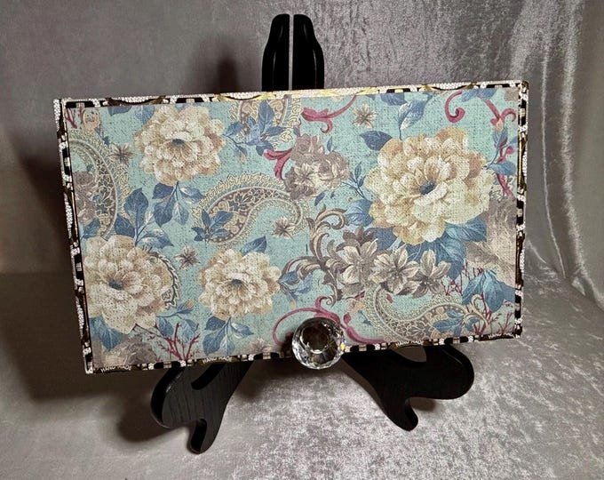 Romantic Floral Birthday Decorated Cigar Box –Handmade Keepsake Box with Crystal Knob, Vintage Style Storage for Jewelry or Special Memories