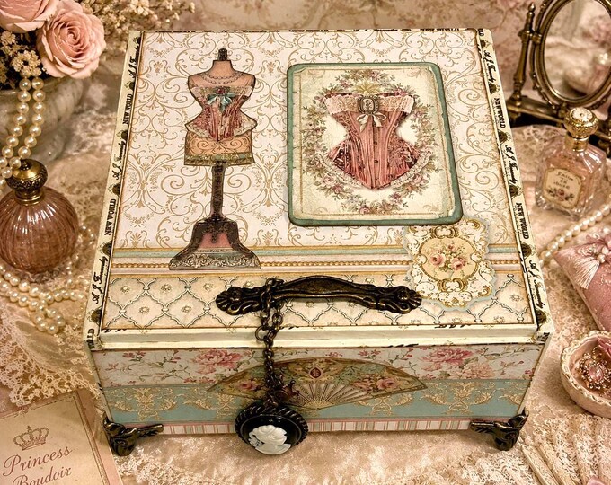Princess Heirloom Jewelry Keepsake Box — Gift for Mom — Decorated Cigar Box