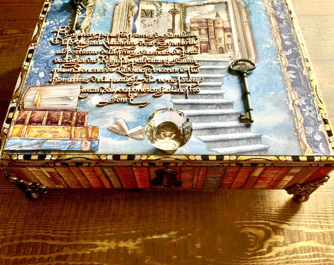Literary Decorated Cigar Box – Handmade Book-Themed Keepsake, Fantasy Library Art – Gift for Readers - Free Shipping