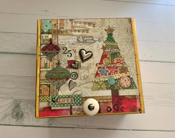 Christmas Cigar Box Keepsake – Upcycled Holiday Gift Box with Tree, Ornaments & Vintage Collage – Unique Christmas Decor Christmas Patchwork