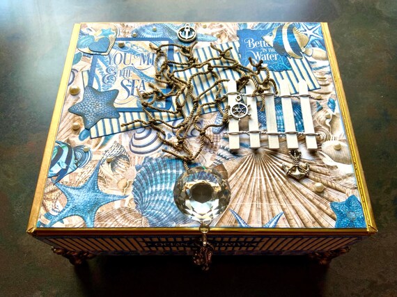 Nautical Coastal Decorated Cigar Box – Ocean Theme Keepsake Box with Shells, Anchors & Netting – Handmade Coastal Gift, Altered Cigar Box