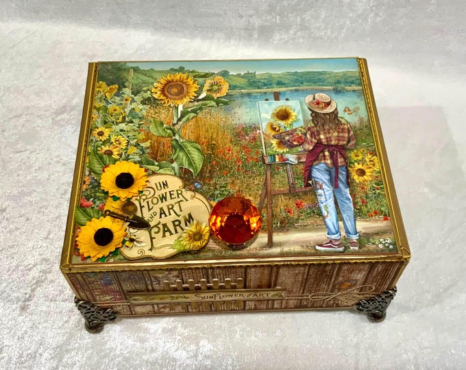 Sunflower Farmhouse Decorated Cigar Box –  Garden & Artist Gift, Handmade Cottagecore Storage