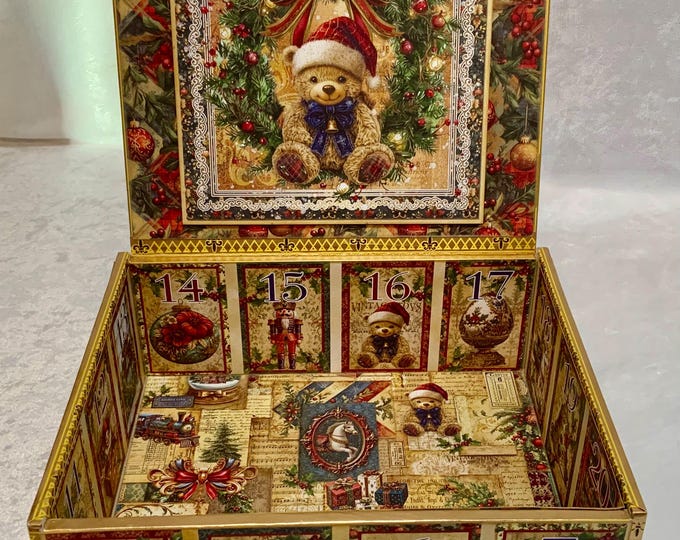 Handmade Christmas Toy Shop Keepsake Box: Vintage Holiday Decor
