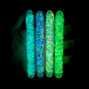 Luminous Sparkle Multifunctional Diamond Painting Pen, DIY Tools with Six Different Pen Tips Mosaic Painting