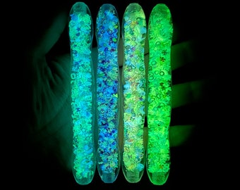 Luminous Sparkle Multifunctional Diamond Painting Pen, DIY Tools with Six Different Pen Tips Mosaic Painting