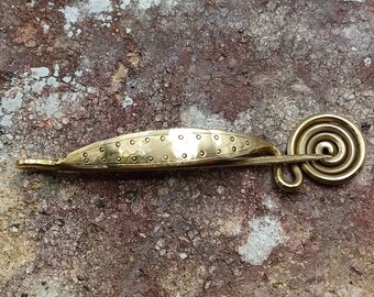 Fibula in ottone tipo “Barbuise”. 89 mm