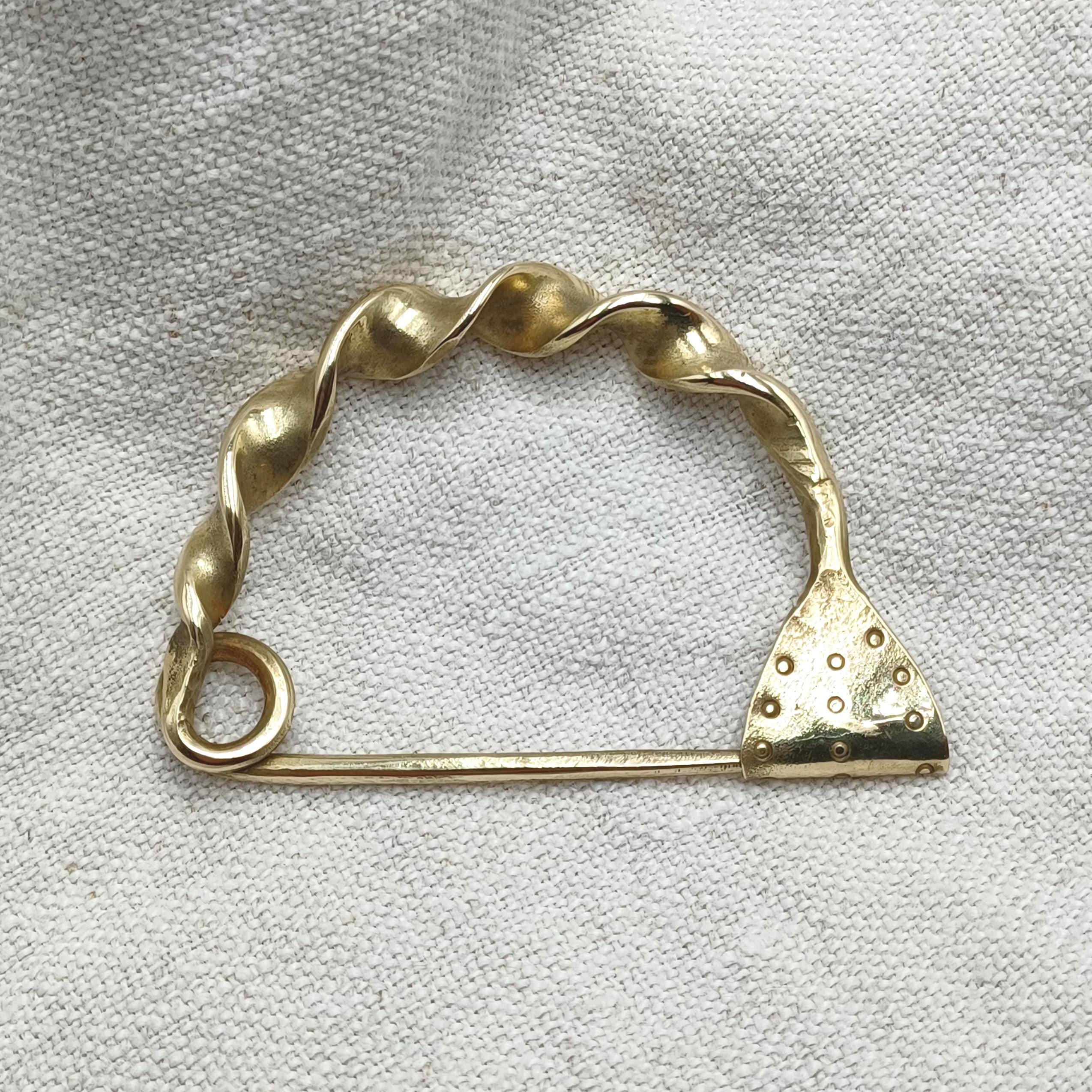 Broche Cœur Intemporelle En Alliage Doré (2 Microns) Avec Bordure Torsadée - Occasion