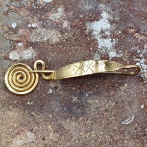 BRASS-Spiral fibula &quot;Barbuise&quot; type. 3.62&quot;