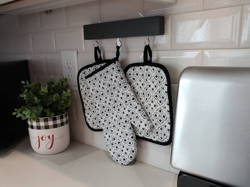 Oven Mitt Holder Pot Holder Hanger Kitchen Decor Mothers Etsy