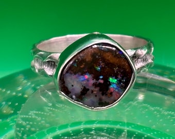 Opal oval fancy band