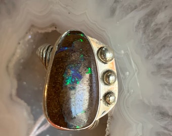 Boulder Opal Triple Dot ring