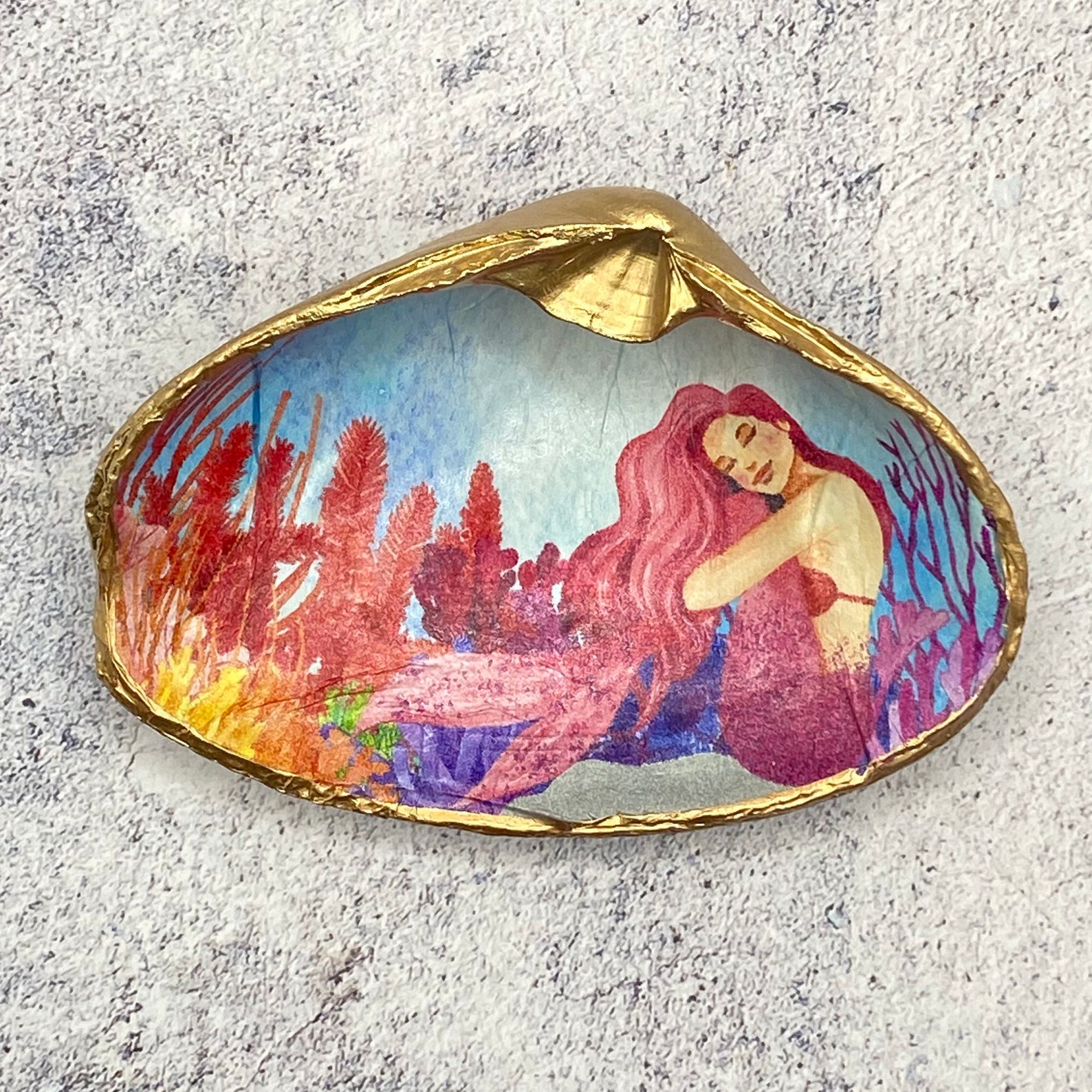 Mermaid Decor Decoupage Shell Art Decoupage Shells Clam Etsy