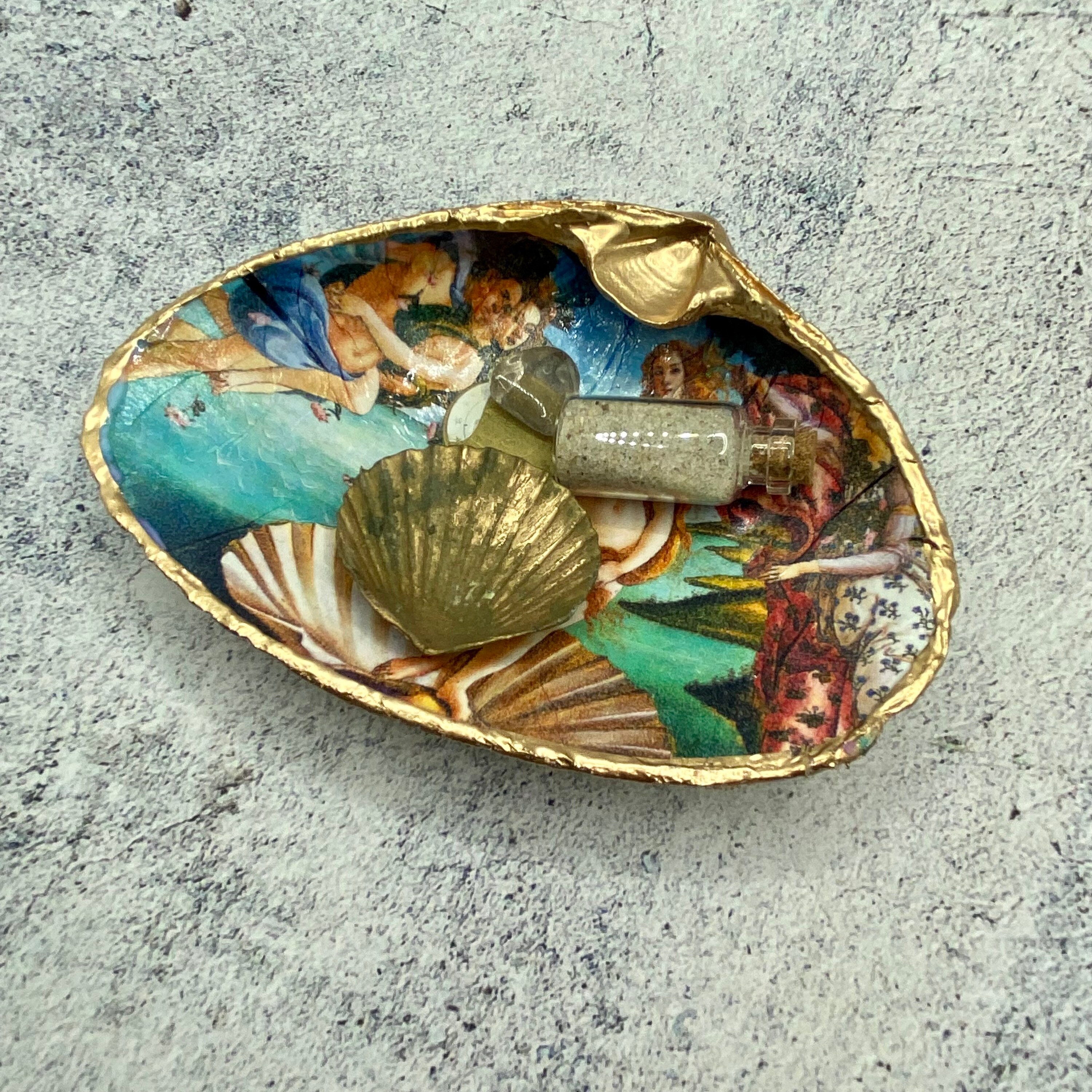 Mermaid Decor Decoupage Shell Art Decoupage Shells Clam Etsy