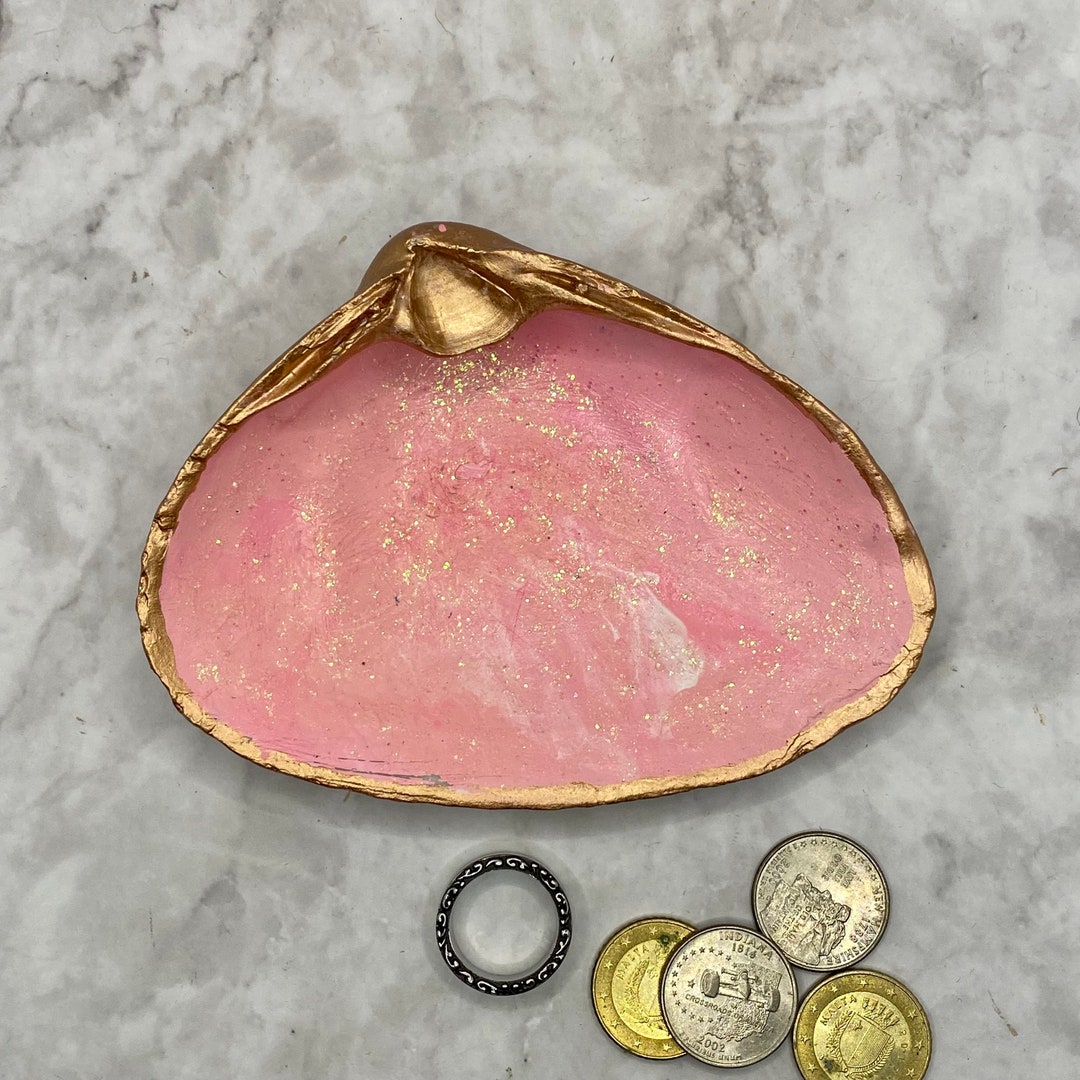Hand Painted Clam Shell Art, Pink, Gold, Swirl, Glitter, Gift, Beach