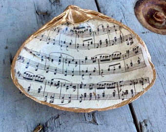 Decoupage Clam Shell, Music Notes Beach Decor, Handmade Ring Dish