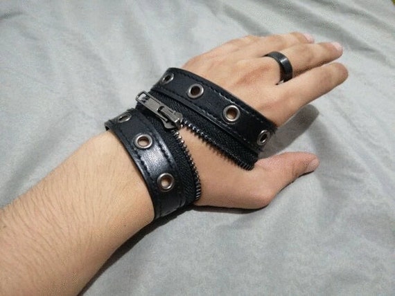 Gothic Punk Steampunk PU Lederarmband Armreif mit Kreuzanhänger Gothic Punk Steampunk PU Lederarmband Armreif mit Kreuzanhänger