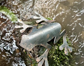 Rex la Rana - Adorno de Jardín de Acero. Decoración del Hogar. Arte Oxidado. Fauna Silvestre de Metal.