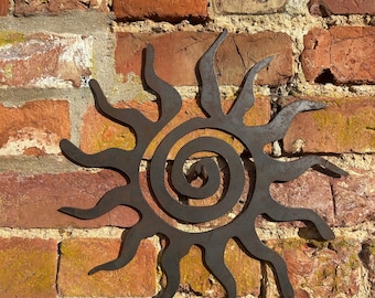 Sol de acero • Luz del sol • Regalo para el hogar y el jardín • Arte para la pared • Día de la Madre