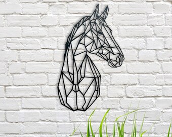 Cabeza de caballo geométrica de acero. Regalo de gran tamaño. Obra de arte en metal.