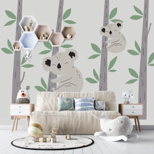 Koala che dormono felici in un albero di bambù Baby Room Wall Mural, pastello soft nursery wallpaper, kids room cute wall decor