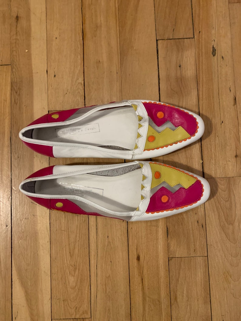 and orange design with cut-out mesh panels size 7 Vintage 80s white leather shoes with raspberry pink ochre yellow