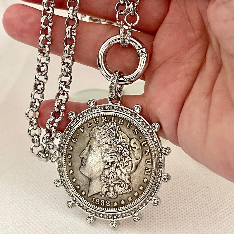 VINTAGE Silver Tone Metal Coin Pendant Necklace main image 0