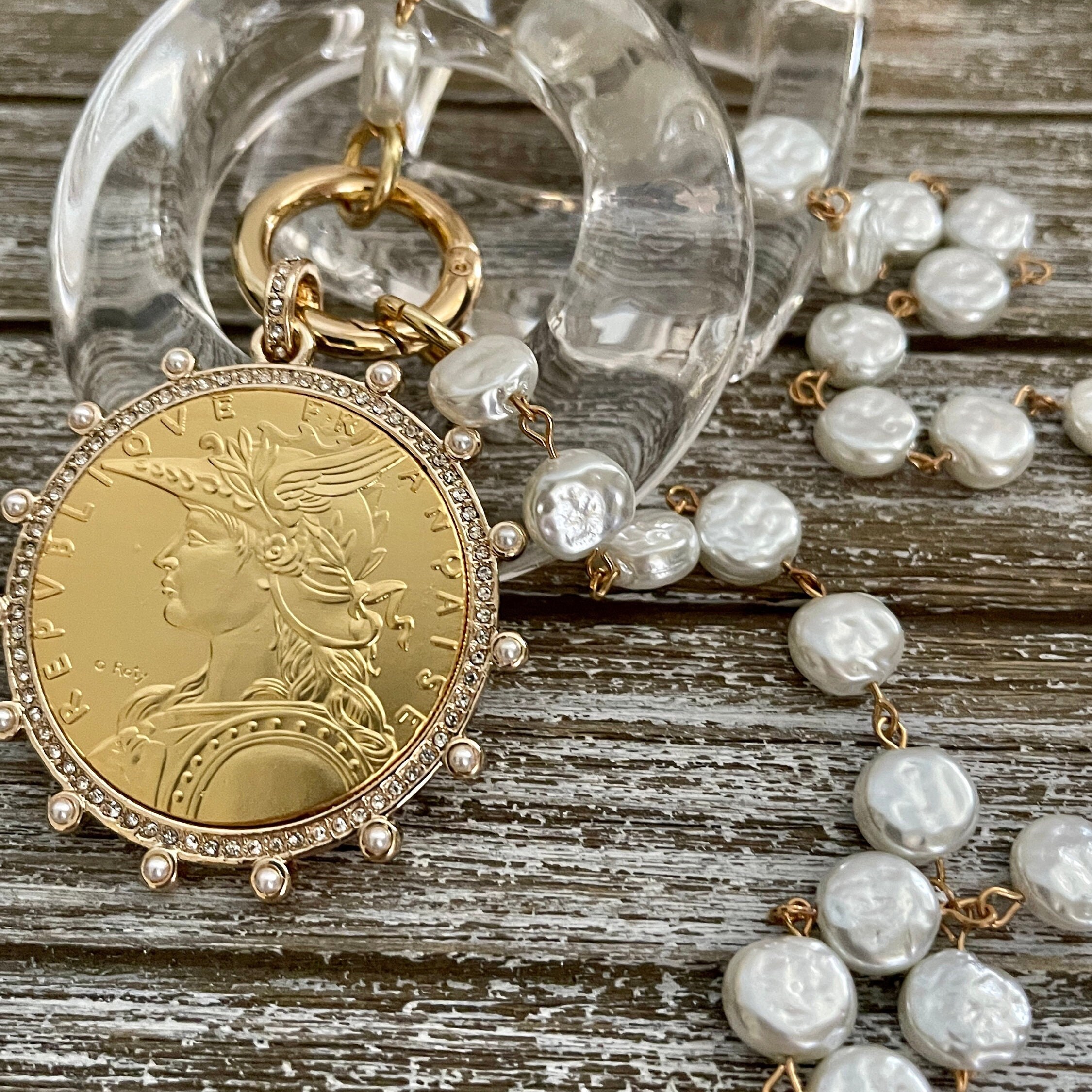 Gold Coin Pendant-Paperclip Chain Necklace-Shiny Gold Coin-Reproduction Coin-LibertyCoin-Carabiner Clasp-Spring Lock Clasp-Aesthetic Jewel