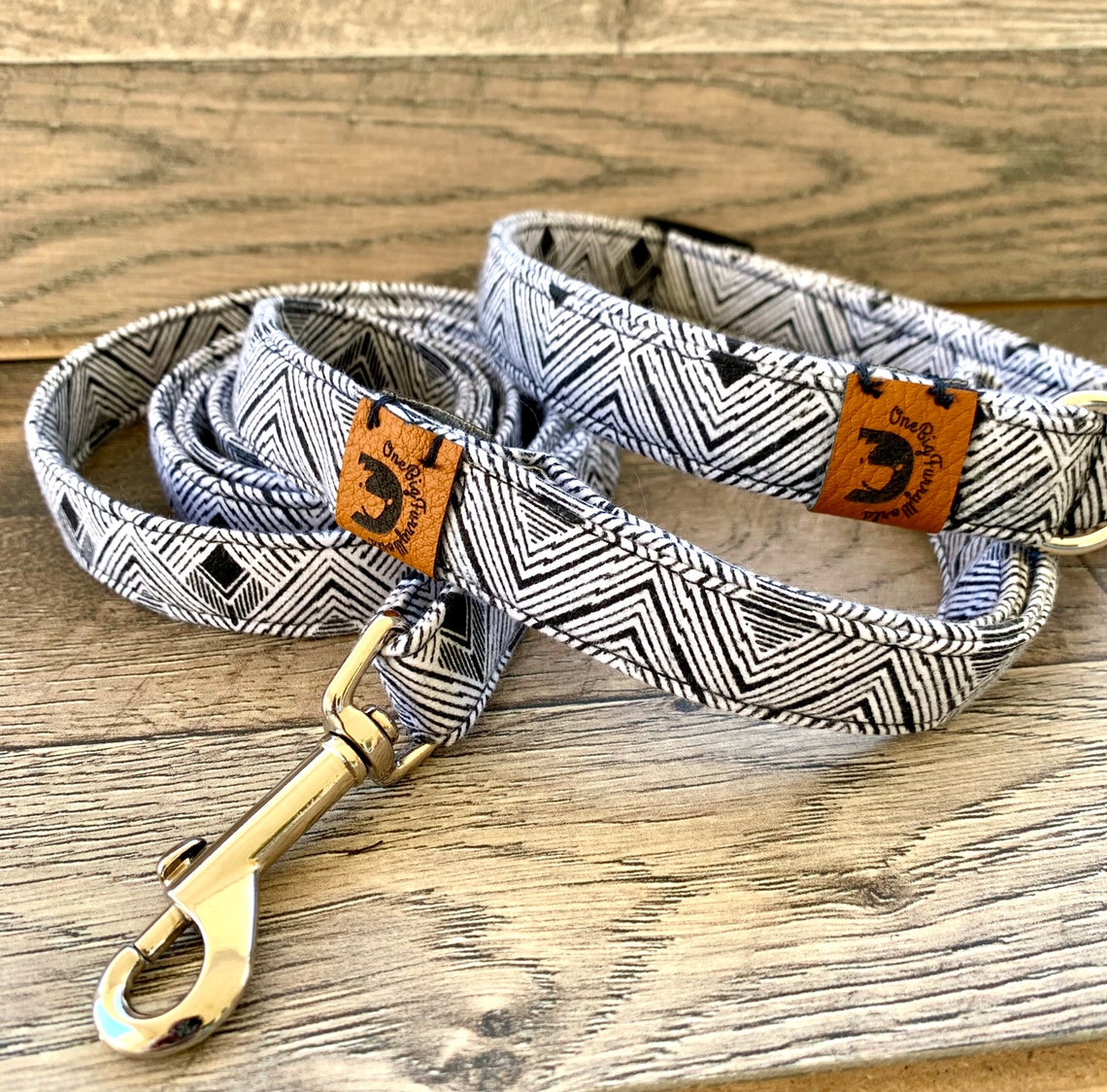 Chevron Matching Dog Collar and Leash Set Black & White Curved Etsy