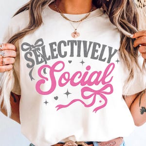 Selectief sociaal png-bestand: shirtontwerp met flirtstrik (digitale download)