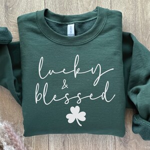 St. Patricks Tag SVG PNG | Glücklich und gesegnet SVG | Kleeblatt Png | St Patty's Day Shirt Design | Sublimationsdruck | Silhouette | Schnittdatei Cricut