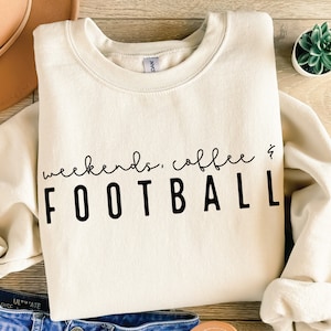 Fútbol SVG PNG, fines de semana, café y fútbol SVG, día del partido de fútbol Png, camiseta de fútbol Svg, sublimación, deportes de otoño Svg para Cricut