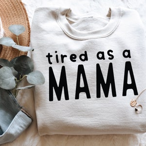 Fatigué comme une mère svg, SVG vie de maman, fichier SVG maman fille, garçon maman téléchargement immédiat pour Cricut, maman PNG, fille maman chemise Svg, fichier coupé