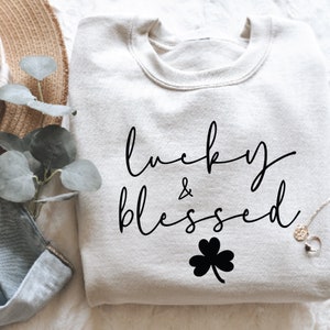 St. Patricks Tag SVG PNG | Glücklich und gesegnet SVG | Kleeblatt Png | St Patty's Day Shirt Design | Sublimationsdruck | Silhouette | Schnittdatei Cricut