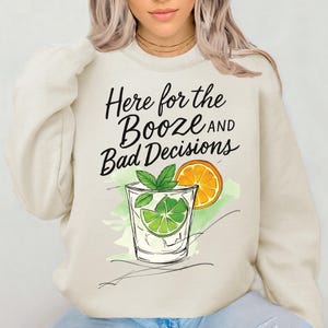 Camiseta divertida de despedida de soltera (Png), Aquí por el alcohol y las malas decisiones (Png), Camiseta de viaje de novia para chicas (Png), Descarga digital por sublimación