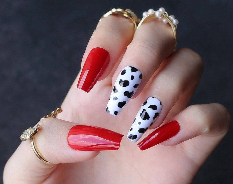 Download 24pcs Cow Print Coffin Fake Nails UV Glossy Ballet Nails ...