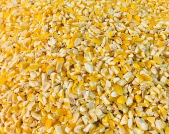 Cracked Corn For Chickens Birds Deer & Wildlife Feed