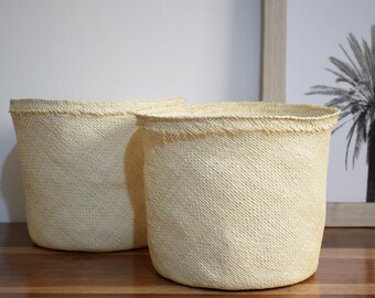 Natural basket, Handwoven Storage Basket, Natural woven basket, Handwoven Toquilla straw Storage Basket, Round woven basket