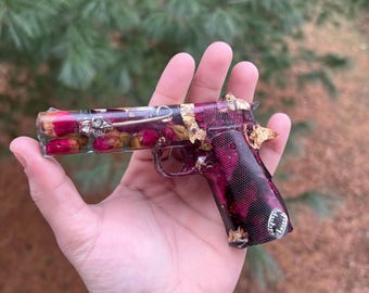 Butterfly Resin Guns, Floral Gun, Custom Fake Gun, Aesthetic Room Decor, Grunge, Gun Gifts, Cosplay Guns