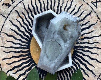 Coffin Trinket Box – Resin Gothic Decor – Boho Fairy Grunge Shelf Accent – Customizable Design