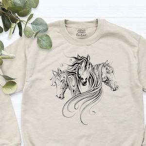 Horse Lover Gift, Horse Shirt, Horse Head Graphic Sweatshirt, Horse Lover Gifts for Girls, Animal Lover Outfit, Horses Hoodie
