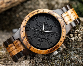 Montre gravée avec casque de crainte, bijoux vikings, montre en bois, montre pour homme | Bracelet viking, bijoux scandinaves, montre viking, cadeau pour lui