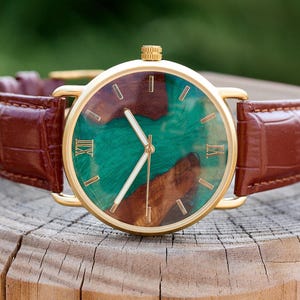 Gravierte Holzuhr mit Lederarmband |  Armbanduhr mit Gravur, minimalistische Uhren für Männer, personalisiertes Jubiläumsgeschenk für ihn, neues Vatergeschenk