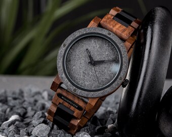 Montre gravée pour homme, montre en bois personnalisée en noyer et pierre | Cadeaux d'anniversaire personnalisés pour lui, cadeaux de fête des pères pour lui