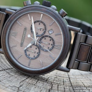 Reloj grabado / Regalo personalizado para él / Reloj de madera grabado para hombre / Regalo de aniversario, reloj de madera para hombre imagen 4