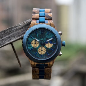 Montre gravée pour homme, montre en bois Cadeau personnalisé pour lui, cadeaux d'anniversaire pour lui, cadeau d'anniversaire, cadeau de fête des pères pour homme image 2