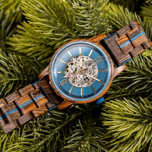 Montre homme gravée, cadeau personnalisé pour lui, montre en bois, montre automatique, montre en bois cadeau d'anniversaire personnalisé, cadeau fête des pères image 9