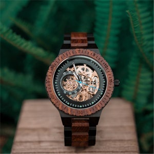 Montre gravée Cadeau personnalisé pour lui, Cadeaux d'anniversaire Montre automatique Montre en bois Montre en bois gravé pour homme, cadeau pour la Saint-Valentin image 1