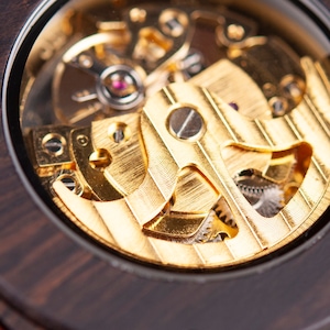 Montre gravée Cadeau personnalisé pour lui, Cadeaux d'anniversaire Montre automatique Montre en bois Montre en bois gravé pour homme, cadeau pour la fête des pères image 7