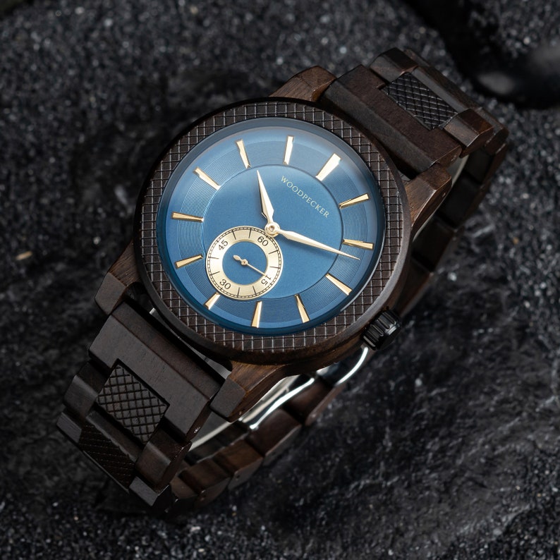 Montre pour homme gravée Cadeau d'anniversaire personnalisé pour lui, cadeau d'anniversaire de 1 an pour petit ami, cadeau de 50e anniversaire pour homme Montre en bois image 2