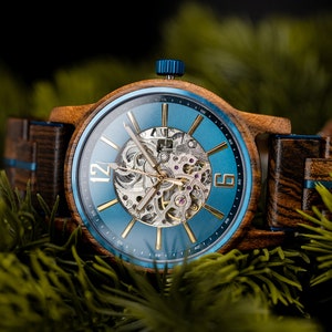 Montre homme gravée, cadeau personnalisé pour lui, montre en bois, montre automatique, montre en bois cadeau d'anniversaire personnalisé, cadeau fête des pères image 5